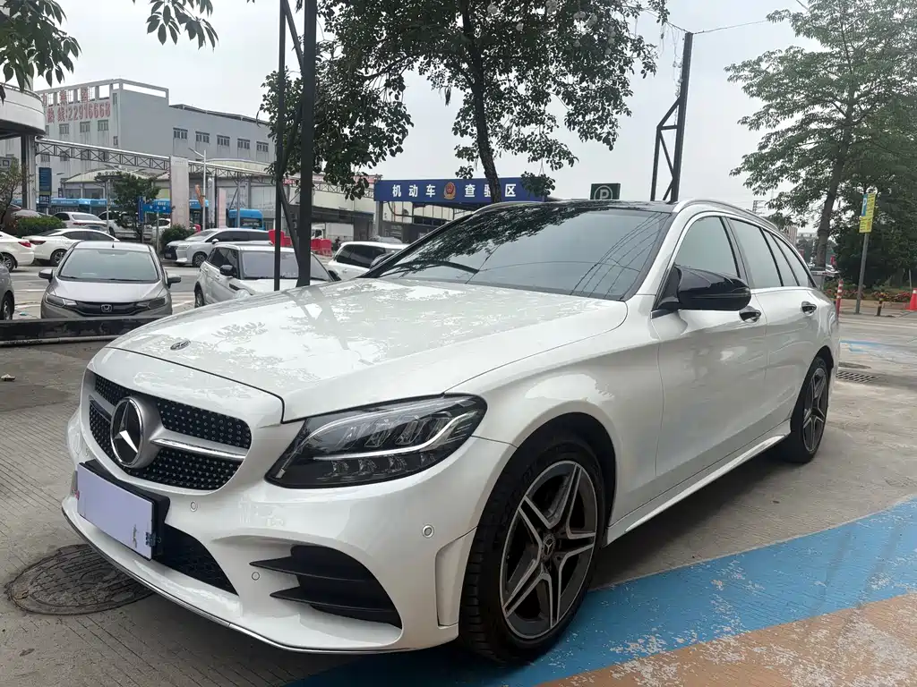 Mercedes-Benz C-Class 2021