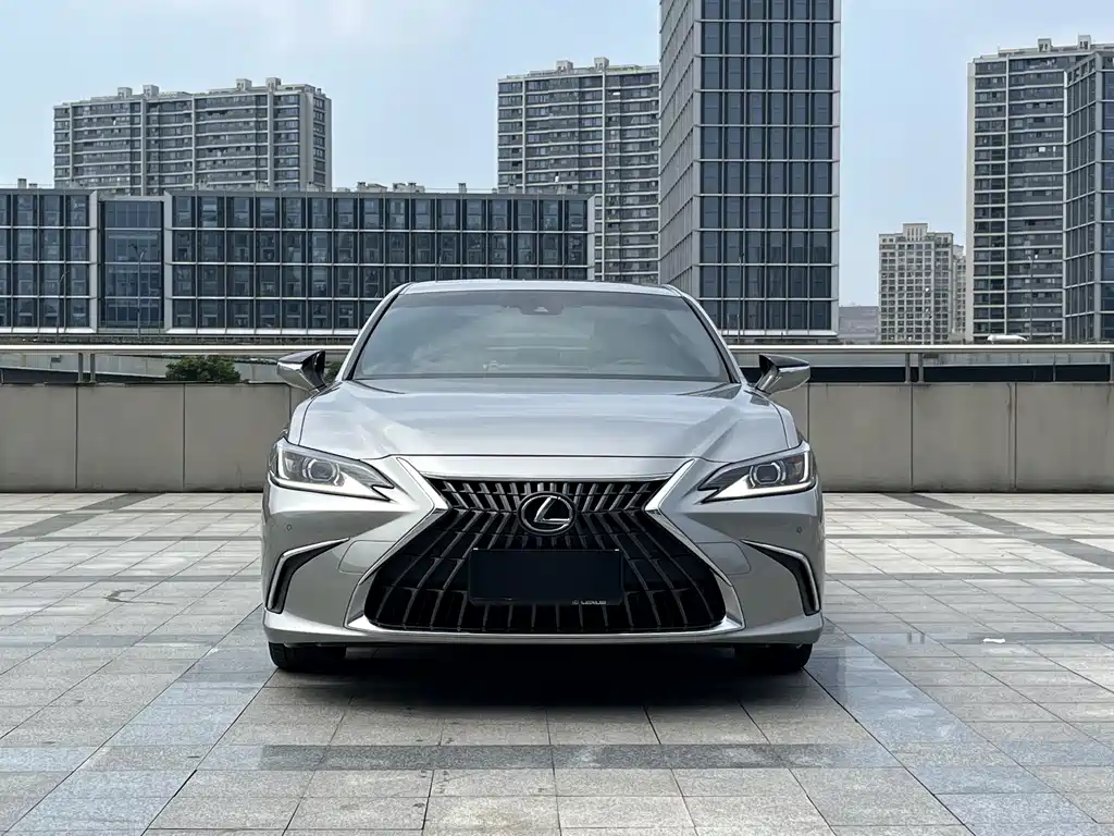 Lexus ES 2024 — фото 2