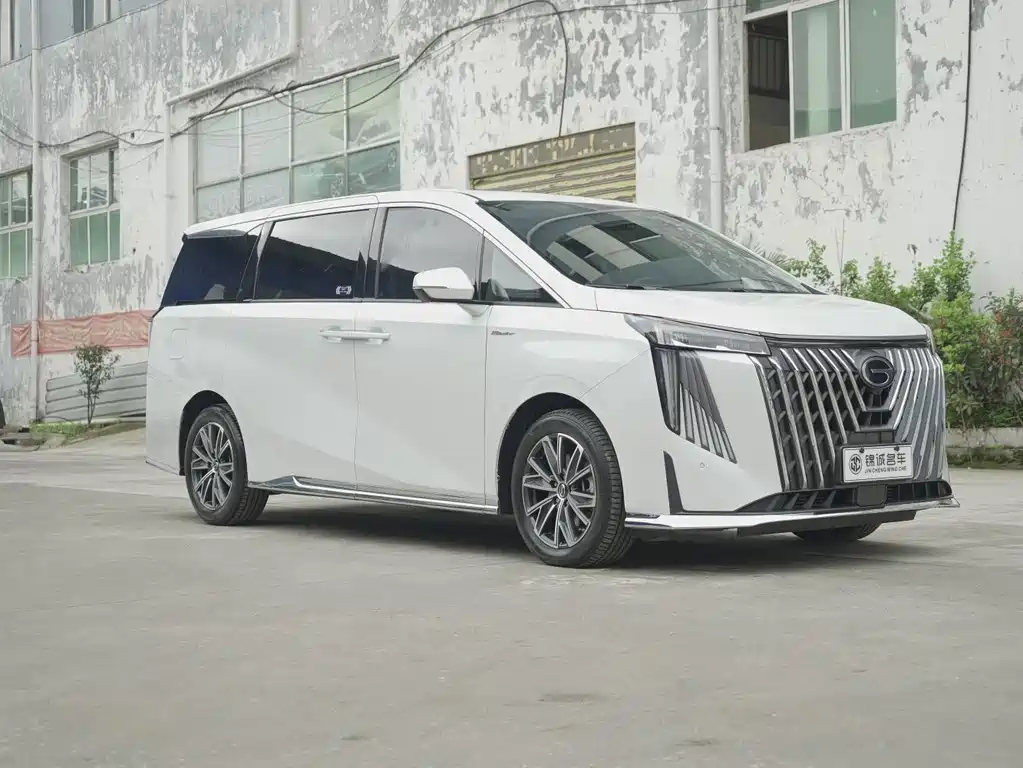 GAC Motor Trumpchi M8 2025 — фото 3