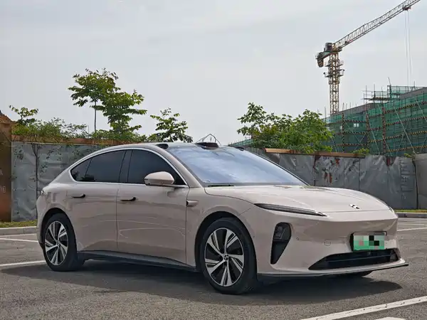 NIO ET5 2022