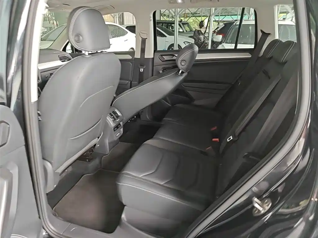 Volkswagen Tiguan L 2019 — фото 17