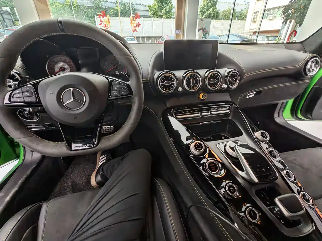 Mercedes-Benz AMG GT 2019 — фото 8