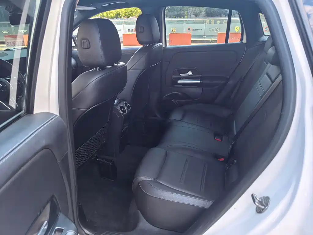 Mercedes-Benz GLA 2020 — фото 6