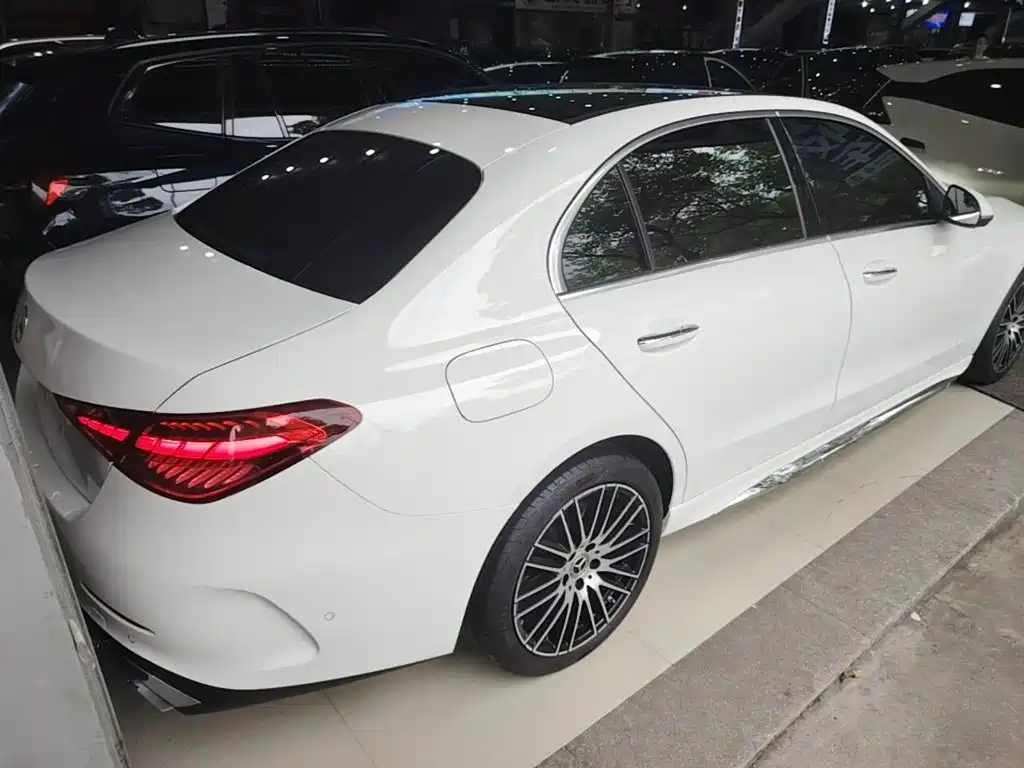 Mercedes-Benz C-Class 2023