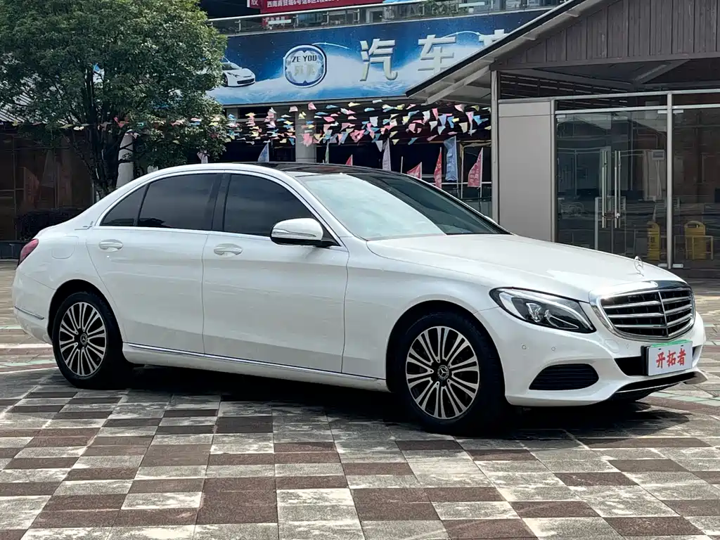 Mercedes-Benz C-Class 2018 — фото 3