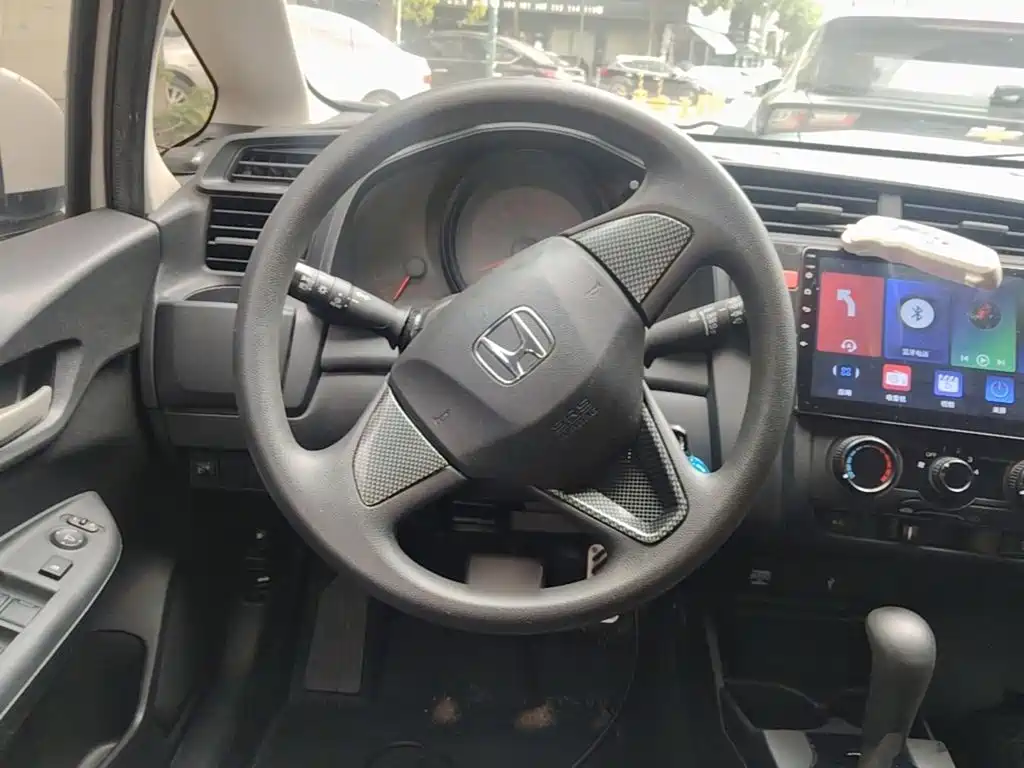 Honda Fit 2015 — фото 11