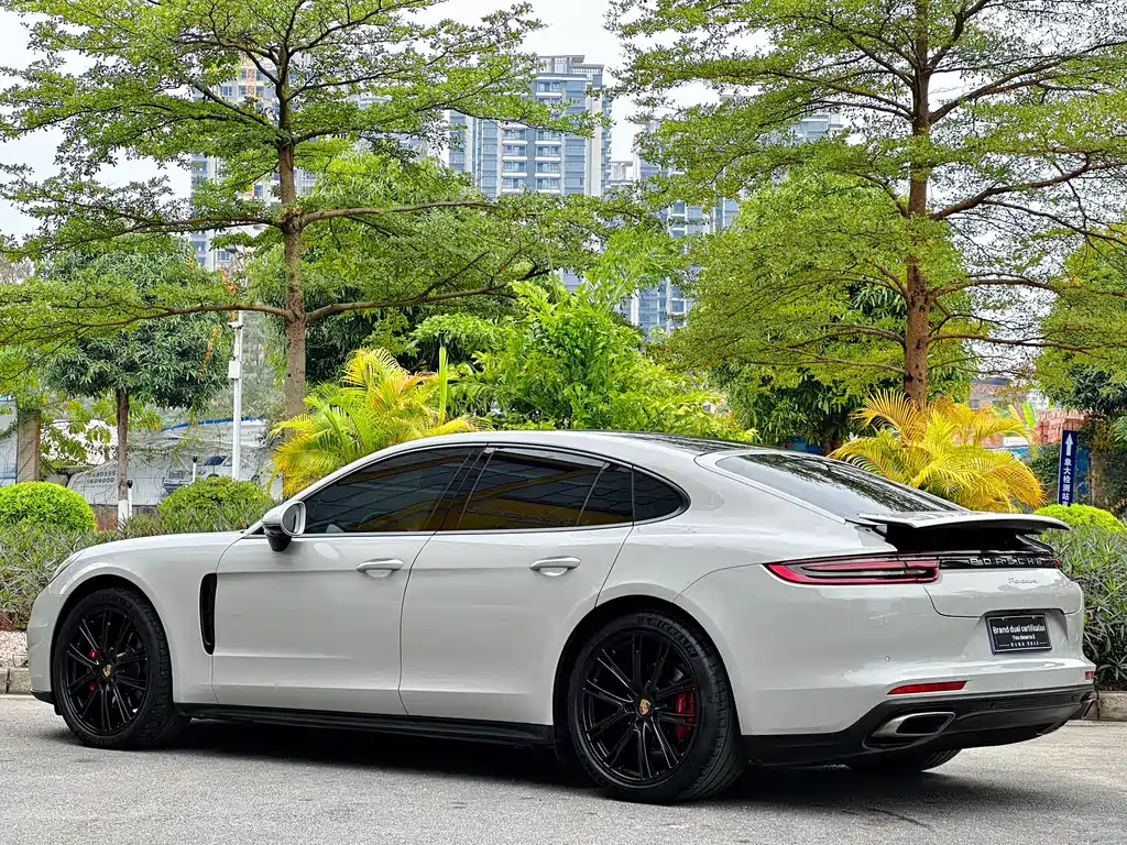 Porsche Panamera 2020 — фото 5