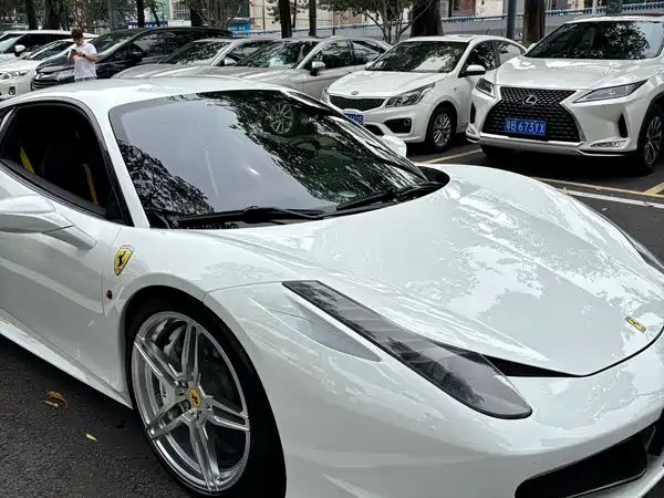 Ferrari 458 2013