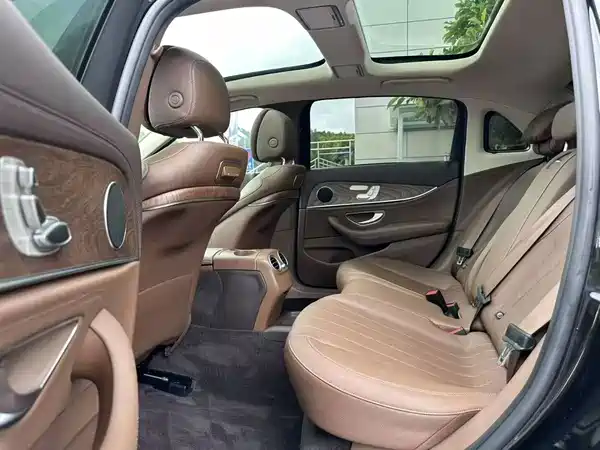 Mercedes-Benz E-Class 2018
