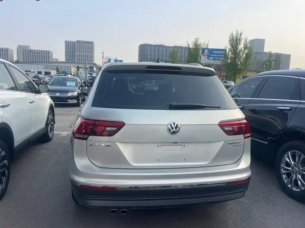 Volkswagen Tiguan L 2019 — фото 5