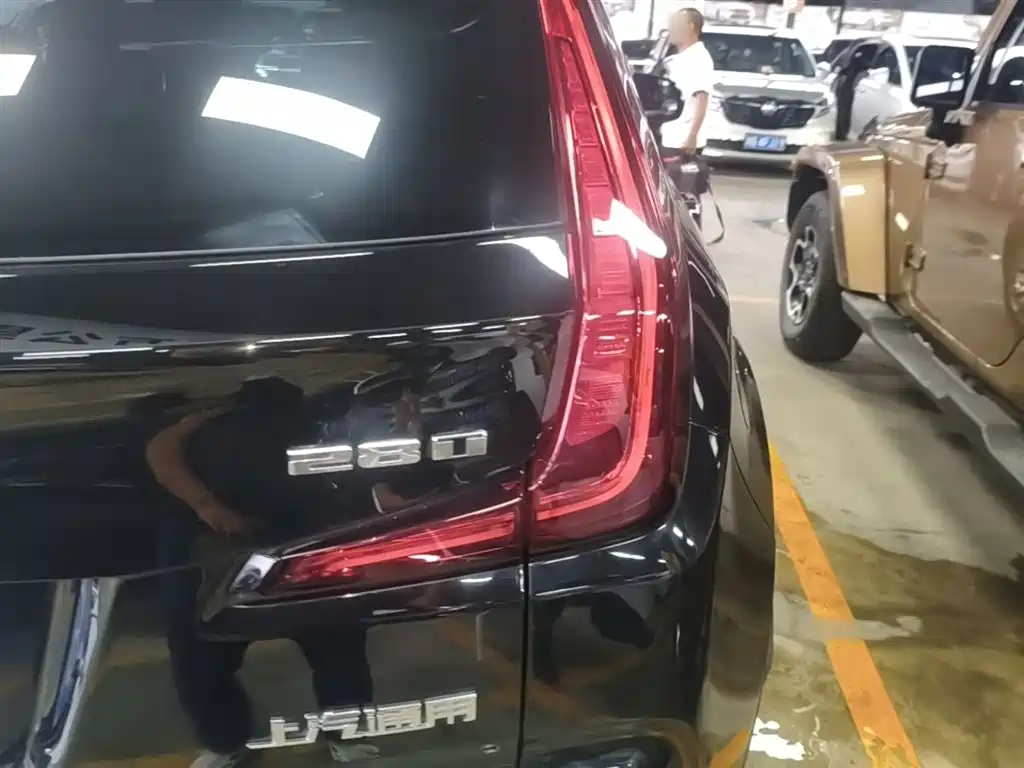 Cadillac XT4 2021 — фото 8