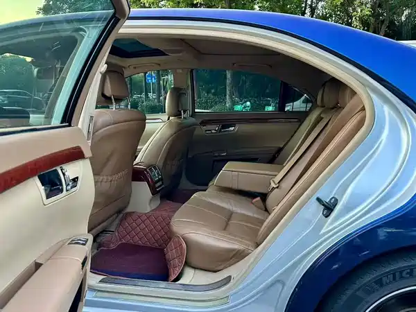 Mercedes-Benz S-Class 2008