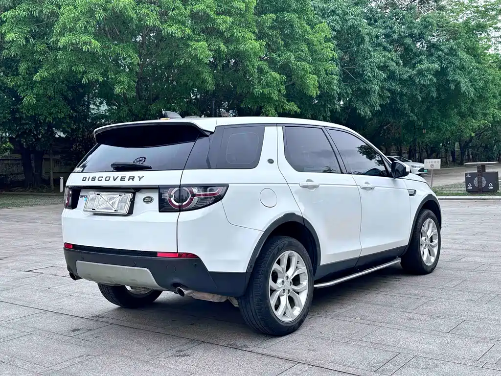 Land Rover Discovery Sport 2018 — фото 11