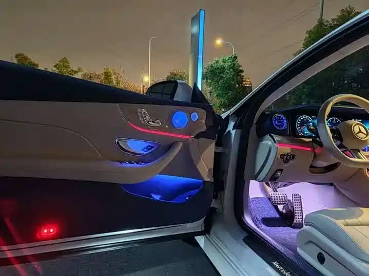 Mercedes-Benz E-Class 2023