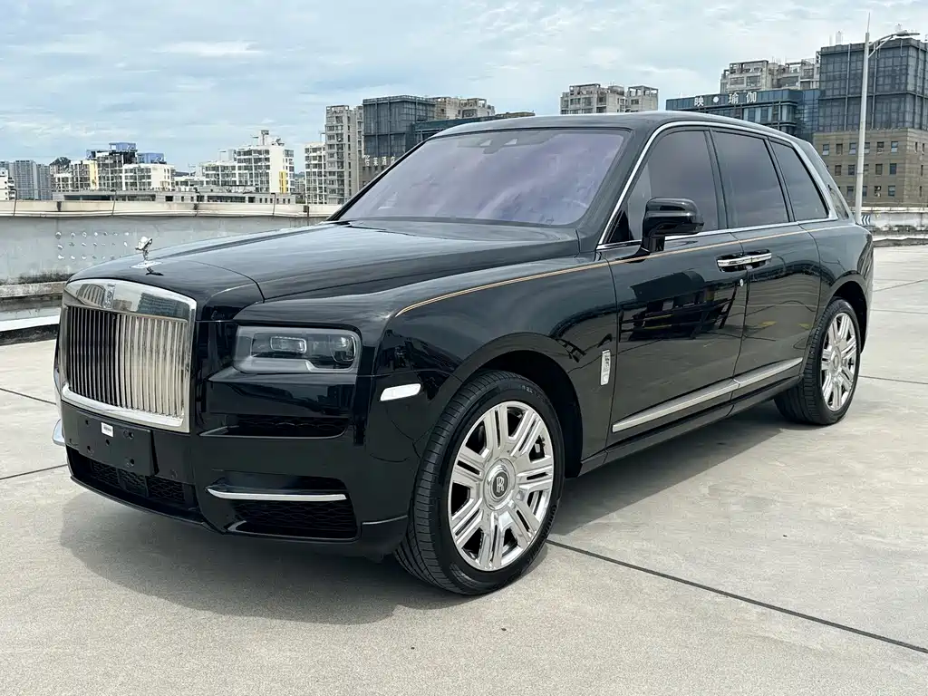Rolls-Royce Cullinan 2019 — фото 1