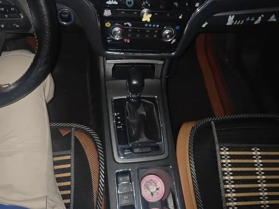 Roewe i6 Classic 2020 — фото 16