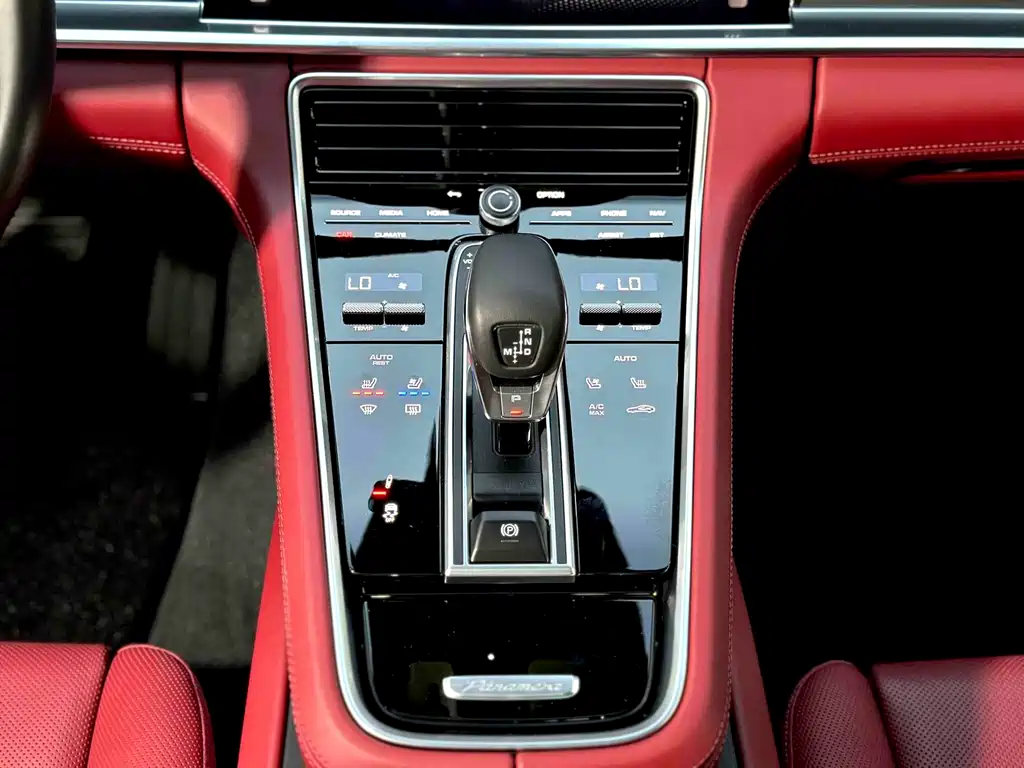 Porsche Panamera 2023 — фото 19