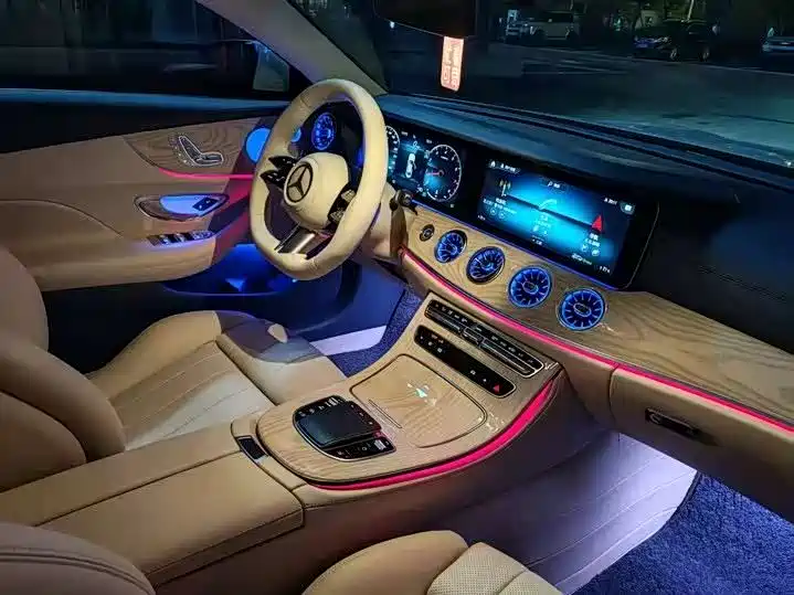Mercedes-Benz E-Class 2023 — фото 18