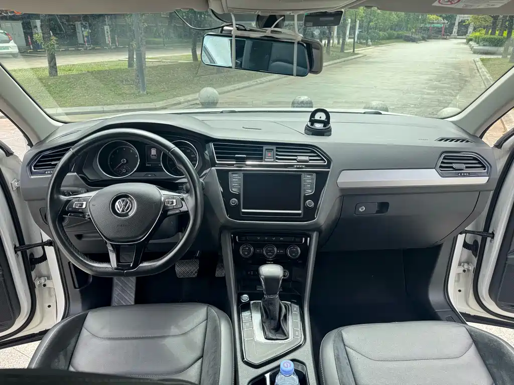 Volkswagen Tiguan L 2017 — фото 6