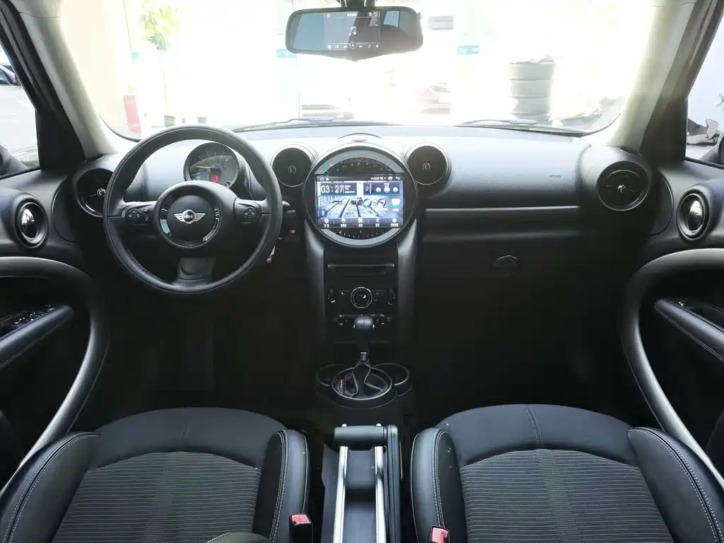 MINI Countryman 2015