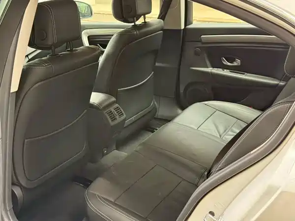 Renault Laguna 2012