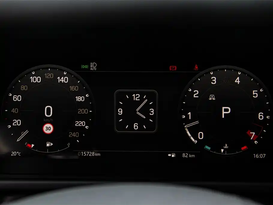 Land Rover Defender 2025 — фото 15
