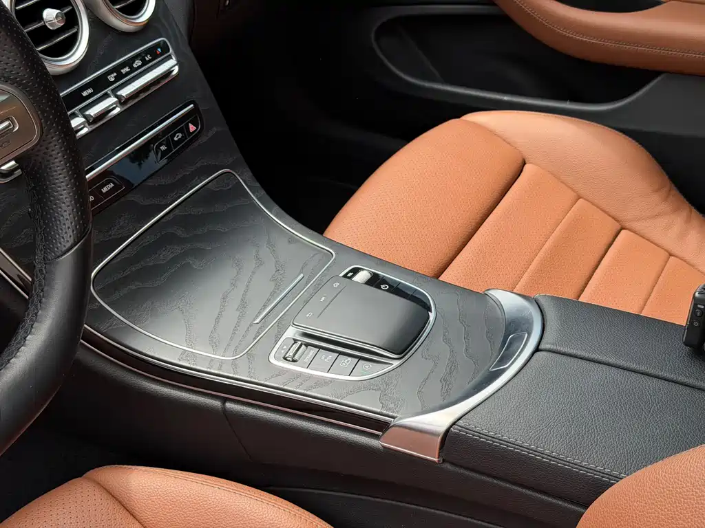 Mercedes-Benz C-Class 2019 — фото 8
