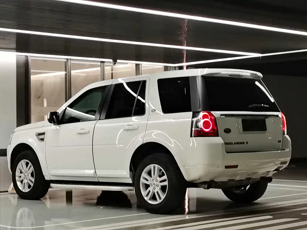 Land Rover Freelander 2 2014 — фото 14