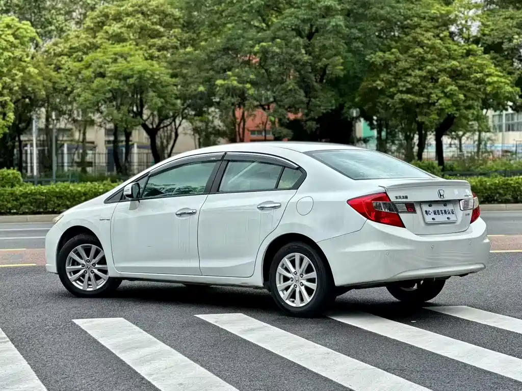 Honda Civic 2013 — фото 2