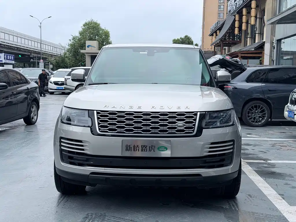 Land Rover Range Rover 2019 — фото 2