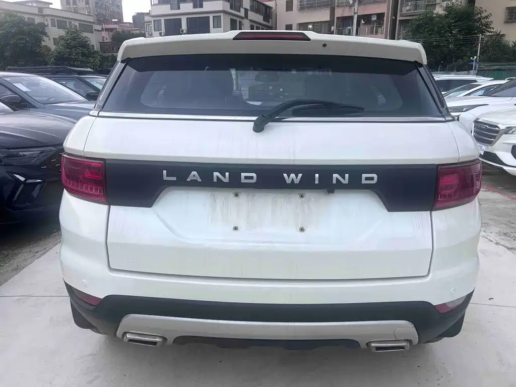Landwind X7 2016 — фото 10
