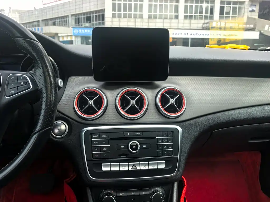 Mercedes-Benz CLA 2017 — фото 11
