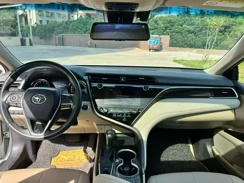 Toyota Camry 2021 — фото 5