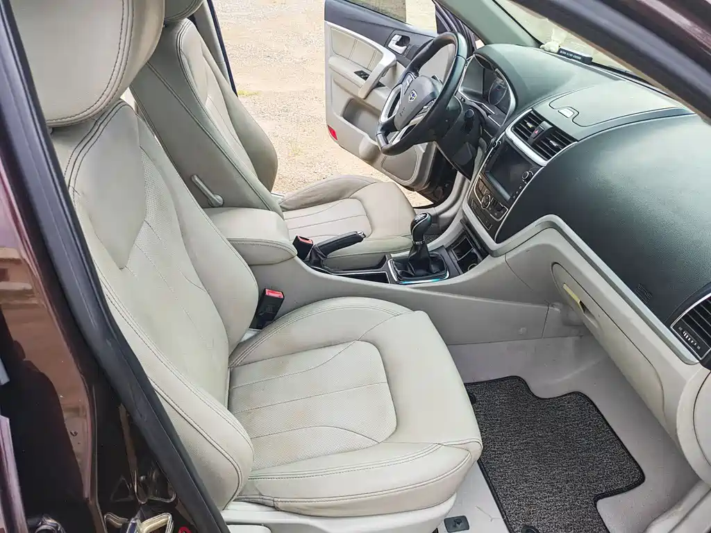 Geely Emgrand 2016