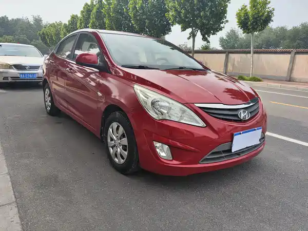 Hyundai Accent 2010