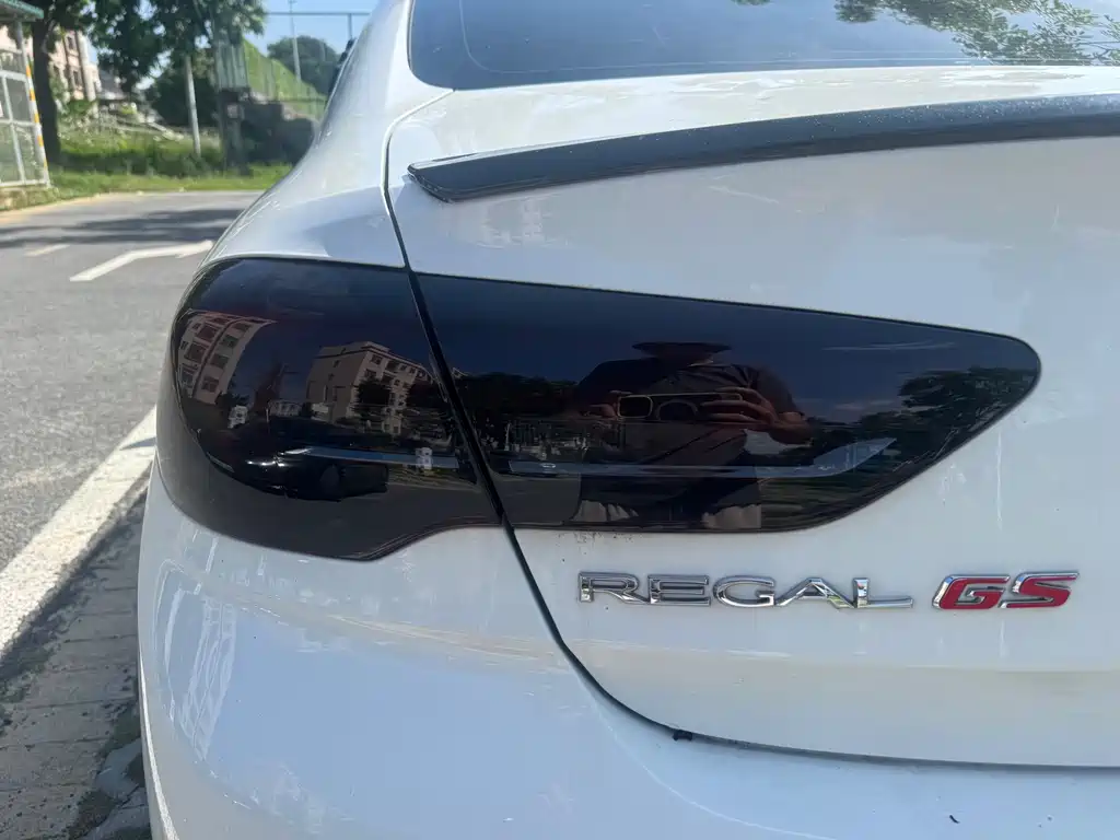 Buick Regal 2019 — фото 11