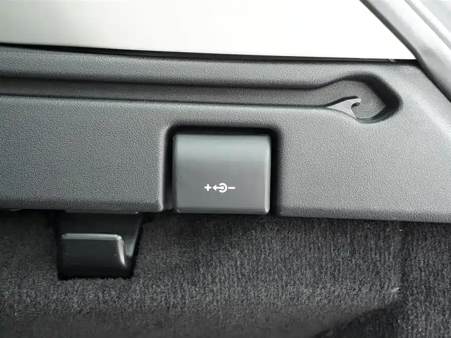 Land Rover Sport 2015 — фото 19