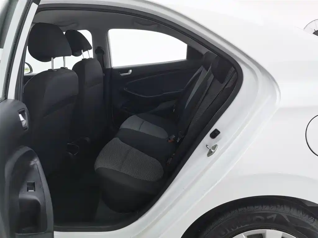Hyundai Verna 2019 — фото 15