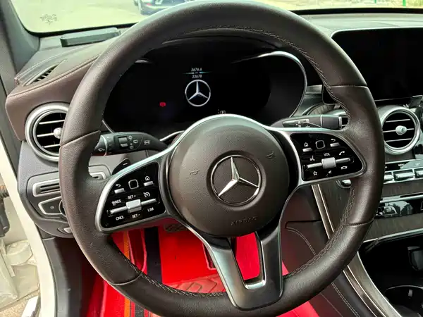 Mercedes-Benz GLC 2021