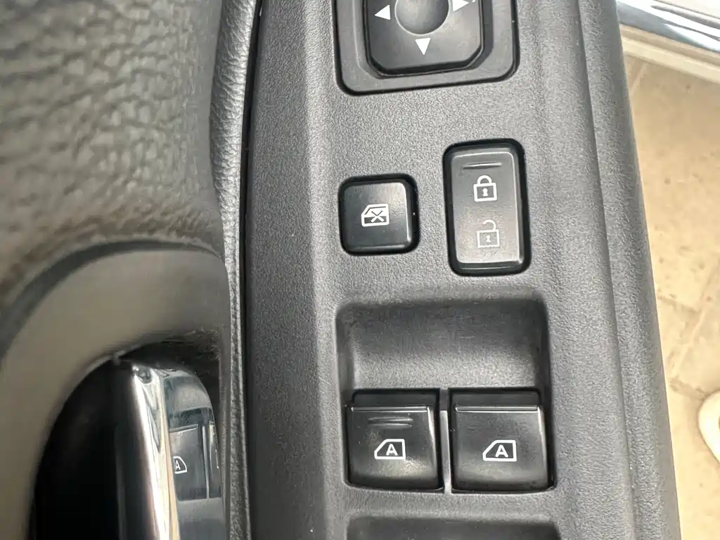 Mitsubishi Outlander 2022 — фото 10
