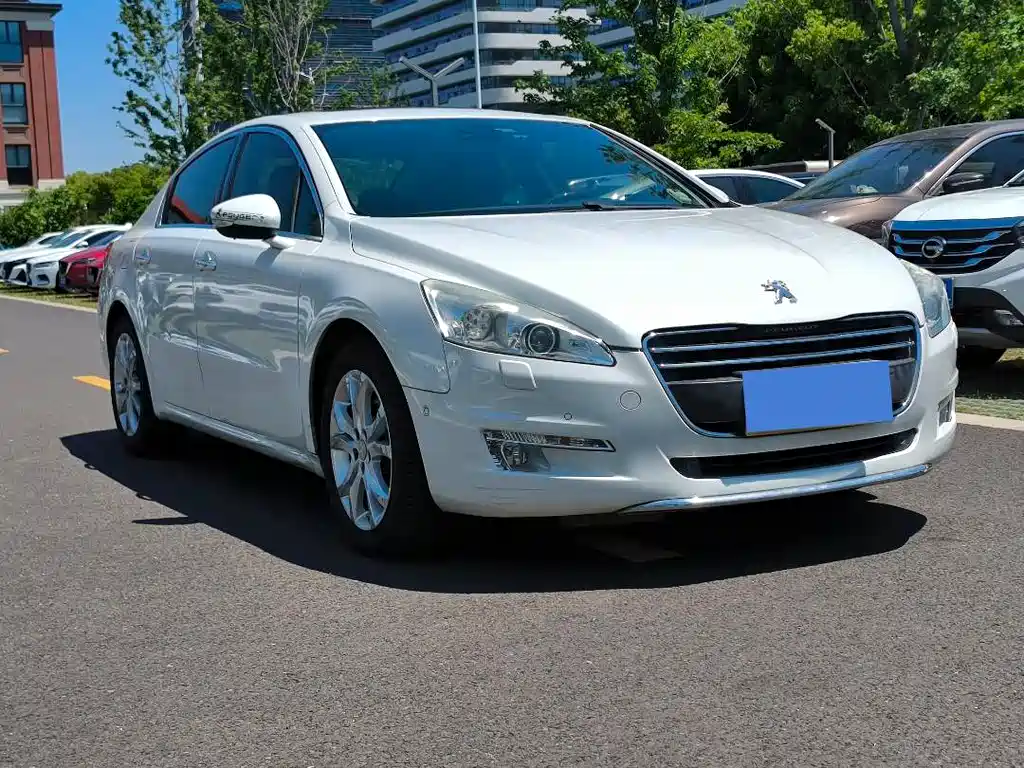 Peugeot 508 2013 — фото 3