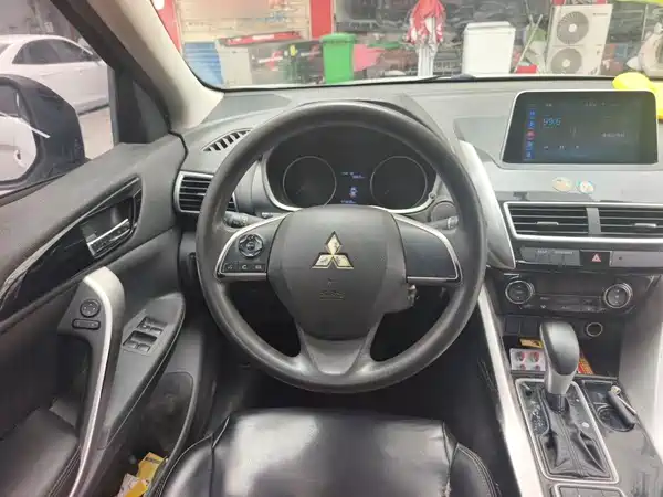 Mitsubishi Yige 2019