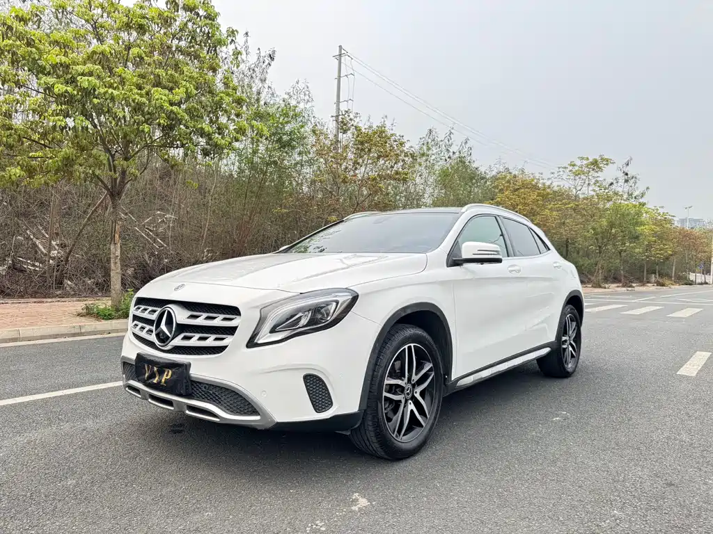 Mercedes-Benz GLA 2018 — фото 1
