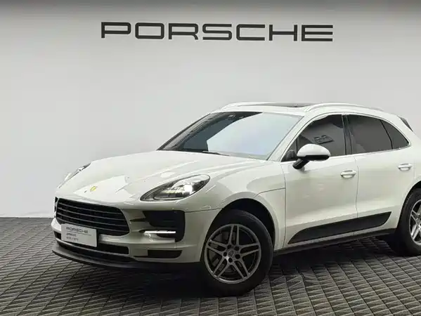 Porsche Macan 2021