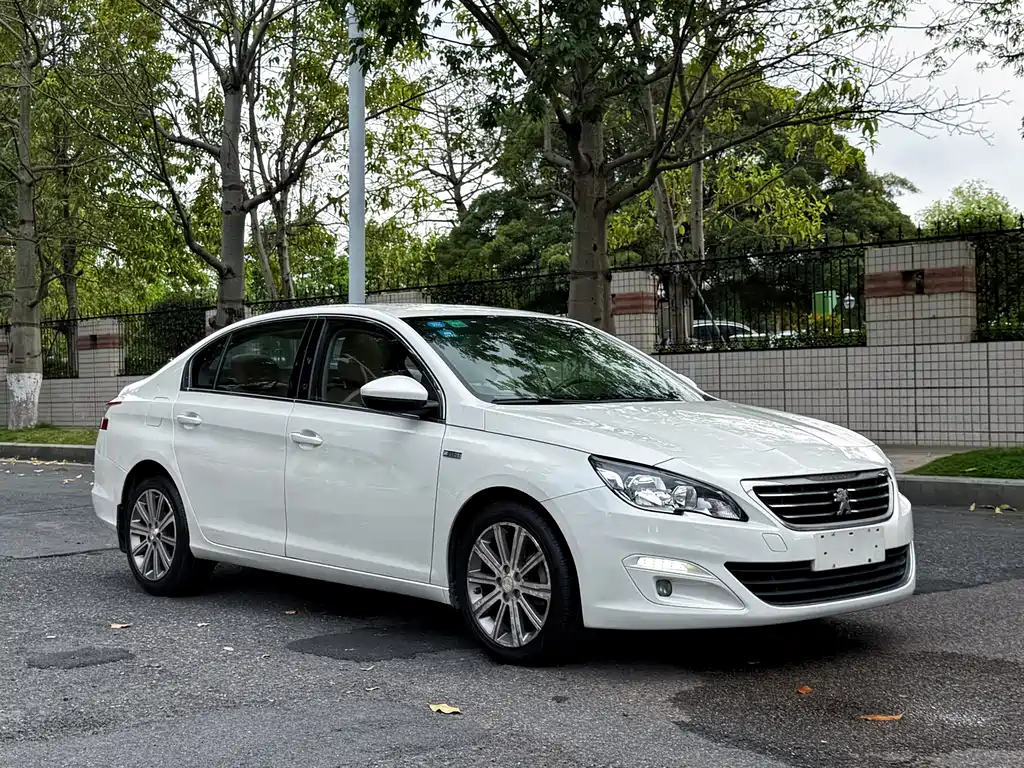 Peugeot 408 2016 — фото 3