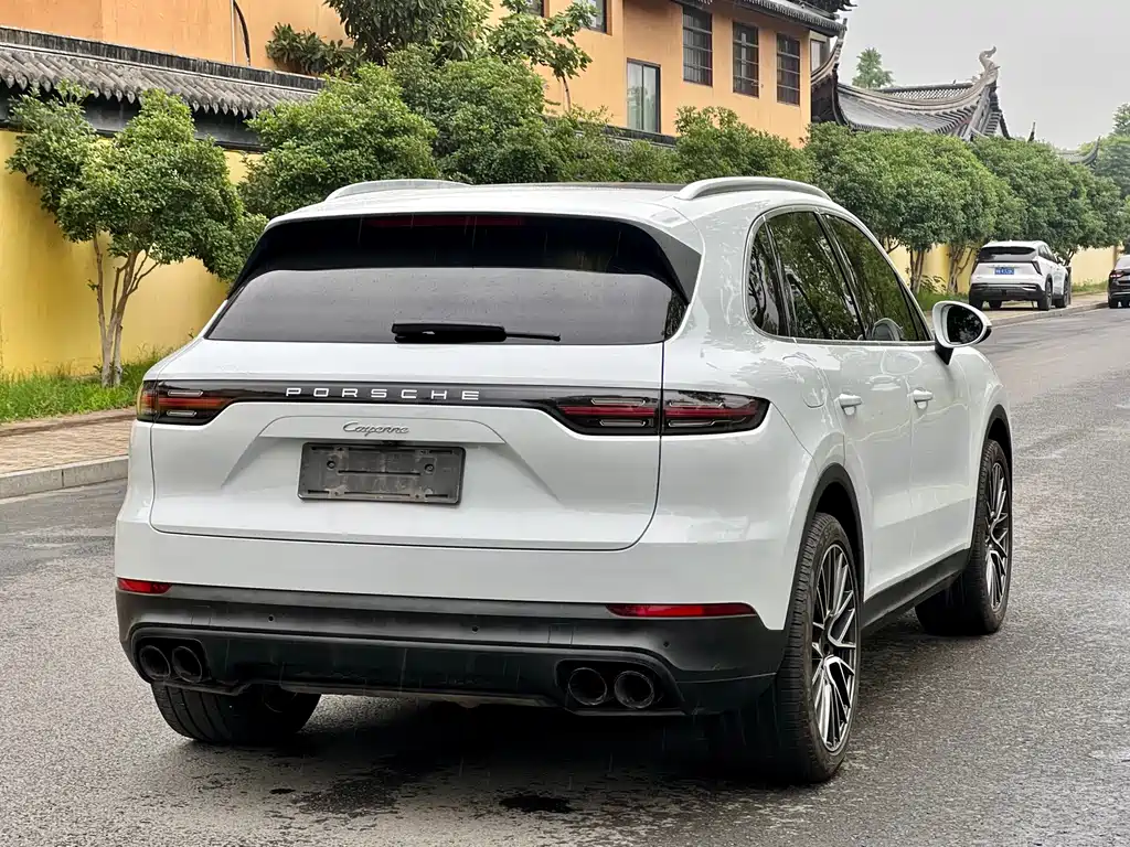 Porsche Cayenne 2019 — фото 6