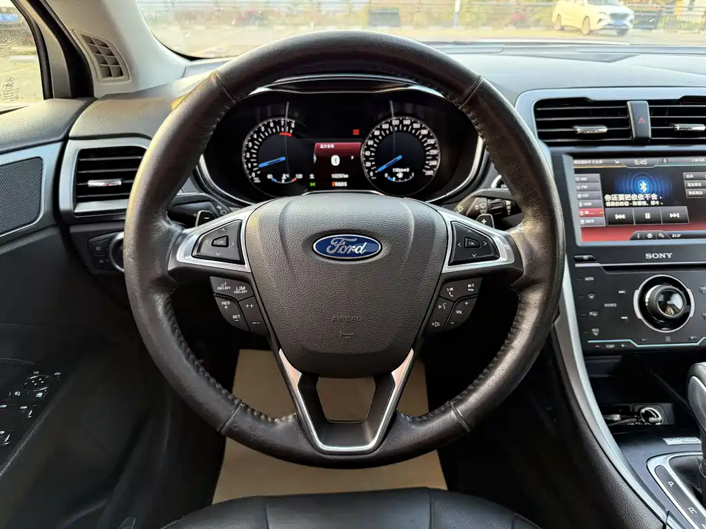 Ford Mondeo 2016 — фото 15