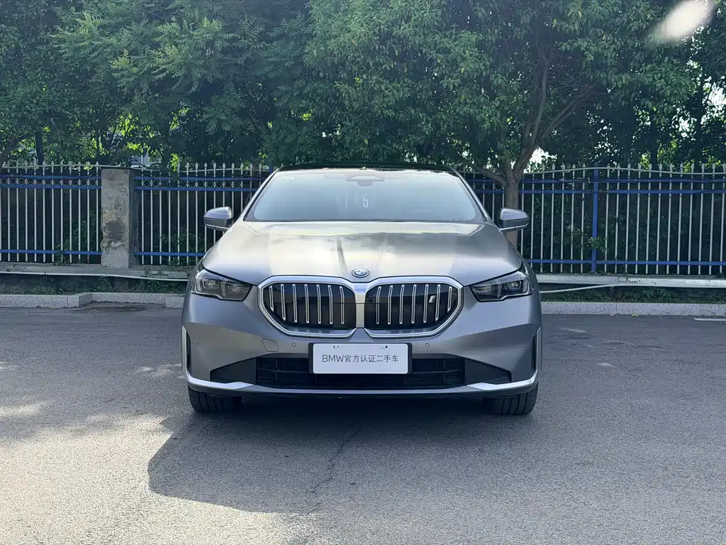 BMW i5 2025 — фото 2