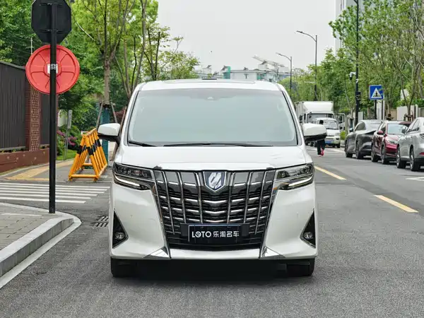 Toyota Alphard 2020