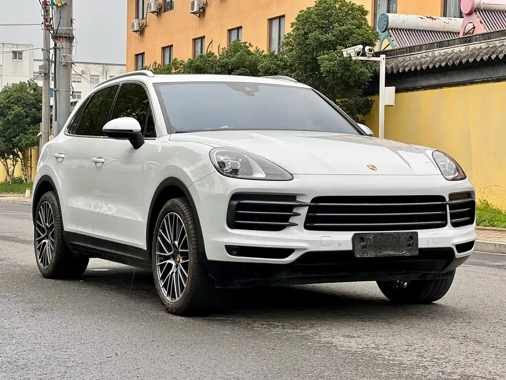Porsche Cayenne 2019 — фото 3